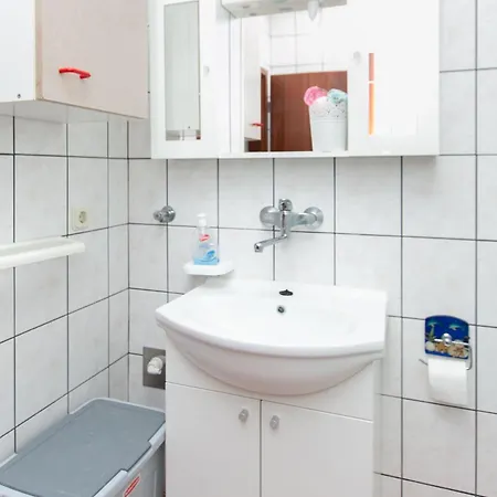 Apartamento Tiho Ii Vinišće