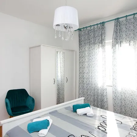 Apartamento Tiho Ii Vinišće