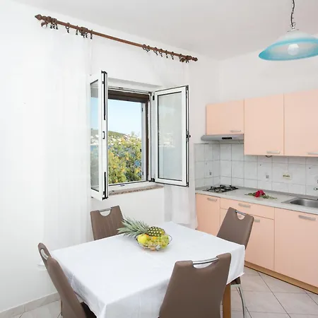 Tiho Ii Apartamento Vinišće