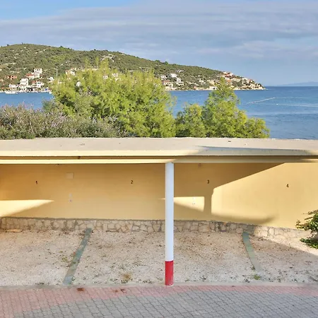 Apartamento Tiho Ii Vinišće