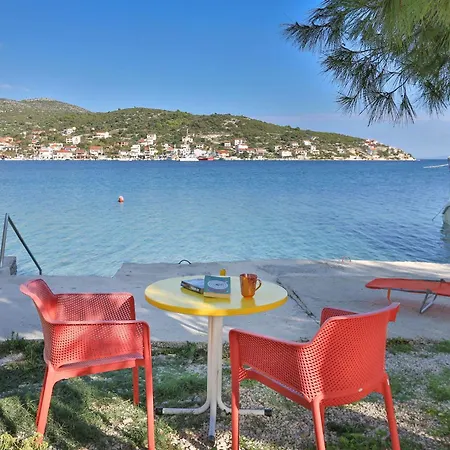 Apartamento Tiho Ii *